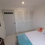 Habitacion Con Vista Maravillosa Al Mar , Ciudad Antigua A 100 Metros Y Laguna Del Cabrero.
